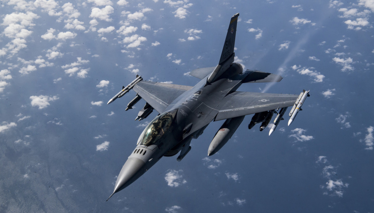 Чому Україна ретельно обирає час отримання винищувачів F-16: роз’яснення Повітряних сил