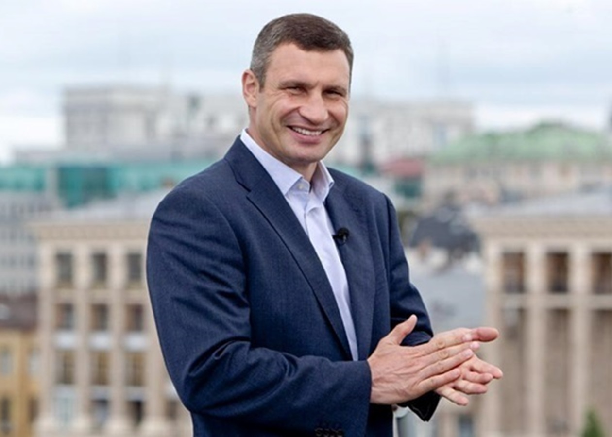 Мер Києва отримав мільйони за участь у боксерському симуляторі