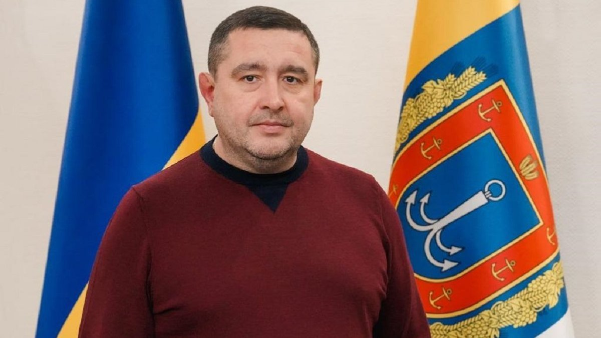 У банківській комірці голови Одеської облради знайшли мішки з грошима, золото і документи ГУР