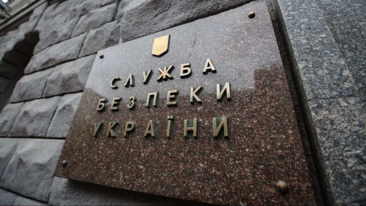 Росія веде війну руками підлітків: СБУ зірвала хвилю підпалів у Києві та на сході