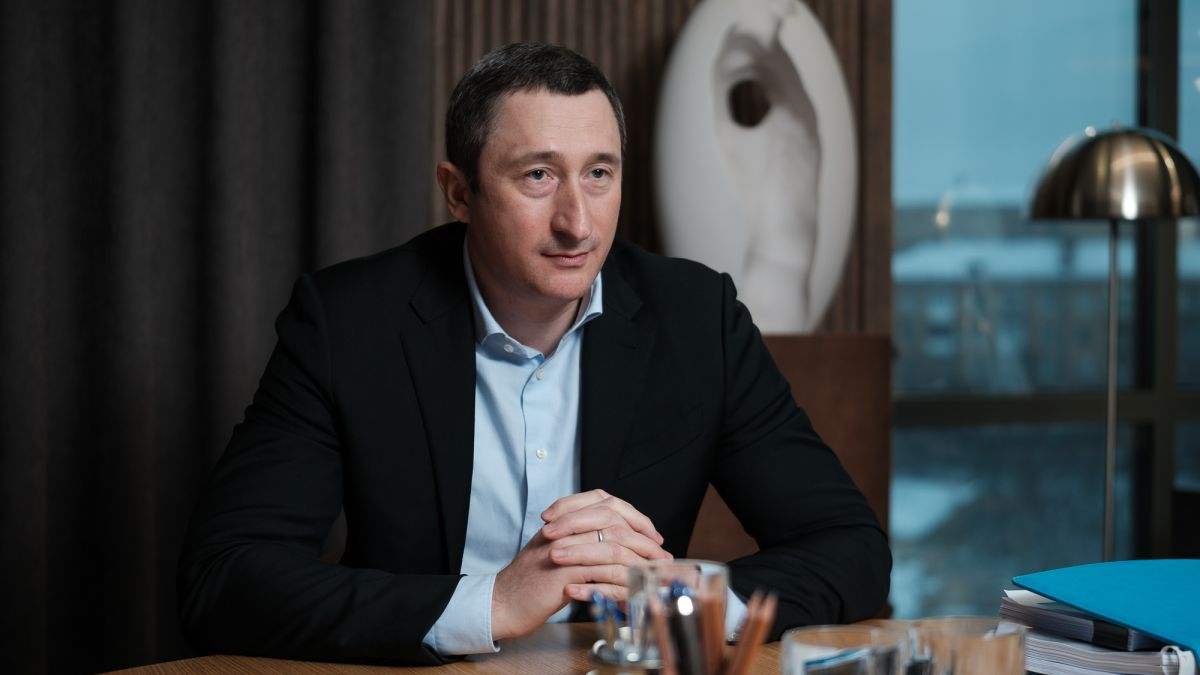 НАБУ затримало соратників міністра Чернишова у справі про забудову на мільярд