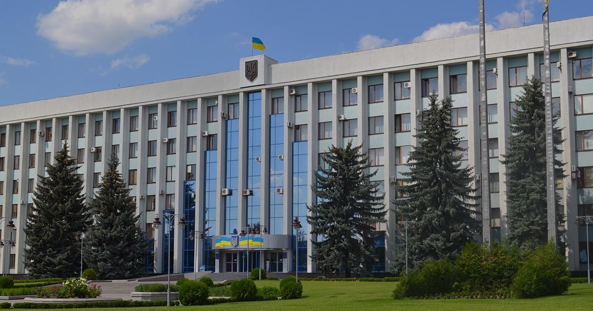 У Рівному депутат розбив підприємцю ніс під час сесії міськради
