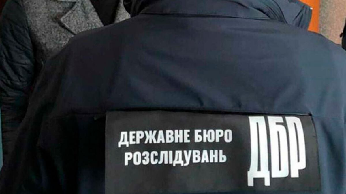 Одеські медики допомагали ухилятися від служби за гроші — ДБР повідомило про підозру