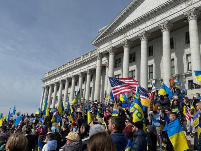 Нове правило для українців у США: платіж за дозвіл на в'їзд (parole) з 16 жовтня 2025 року Нове правило для українців у США: платіж за дозвіл на в'їзд (parole) з 16 жовтня 2025 року