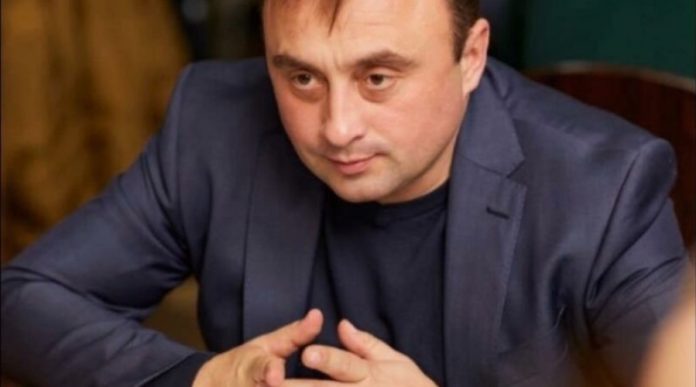 Підозра у незаконному переправленні осіб через кордон: керівнику благодійного фонду  Підозра у незаконному переправленні осіб через кордон: керівнику благодійного фонду