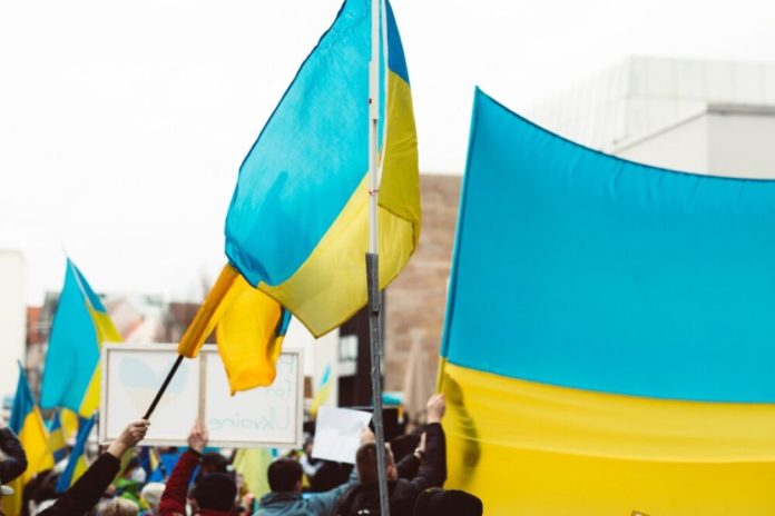 “Території в обмін на мир” – медійники Офісу отримали завдання провести моніторинг настроїв суспільства “Території в обмін на мир” – медійники Офісу отримали завдання провести моніторинг настроїв суспільства. Джерела