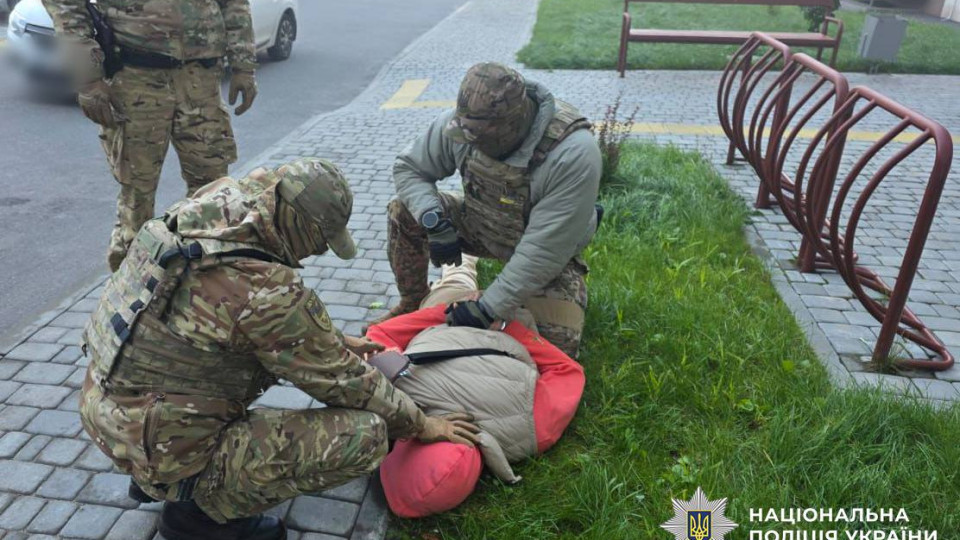На Вінниччині затримали групу, що привласнювала криптовалюту через фейкові Telegram-канали
