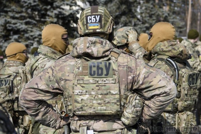 Затримання посадовця на Львівщині: співпраця СБУ та поліції в боротьбі з корупцією Затримання посадовця на Львівщині: співпраця СБУ та поліції в боротьбі з корупцією