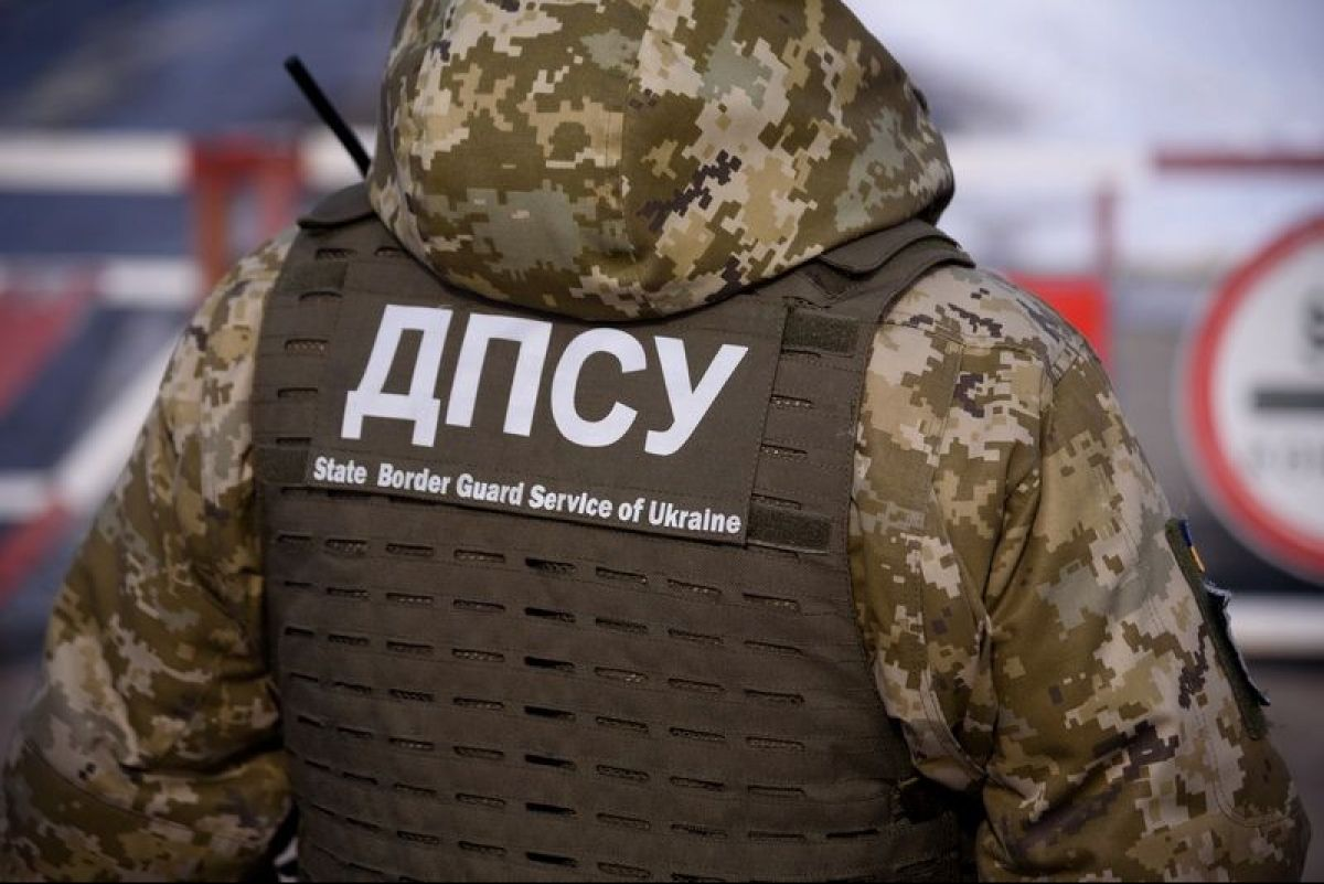 Поки прикордонник пішов у туалет чоловік втік до Польщі: що вирішив суд
