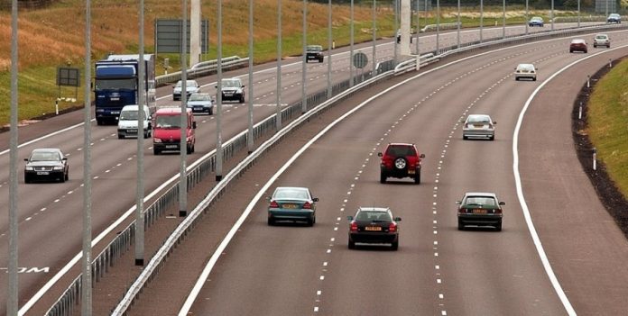 В Україні планують запровадити платний проїзд для вантажівок на окремих дорогах