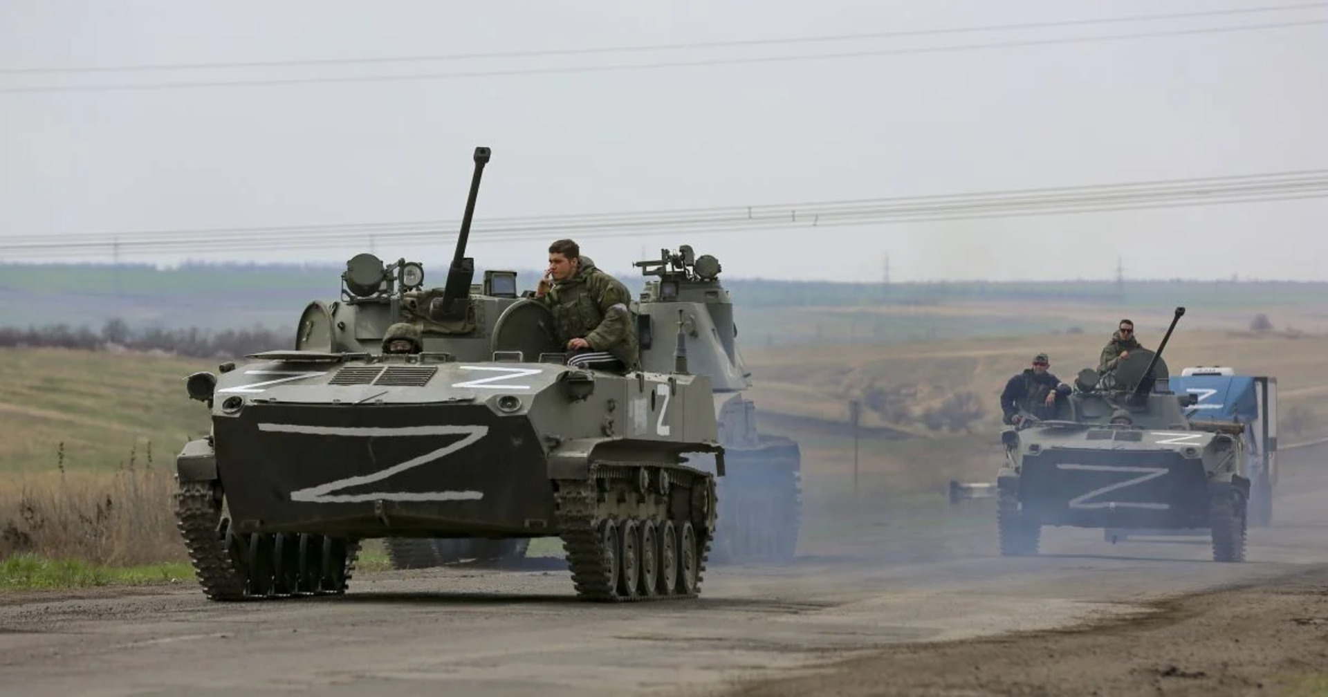 Російський тиск зростає, Україна виснажена і змушена стримувати наступ на кількох напрямках