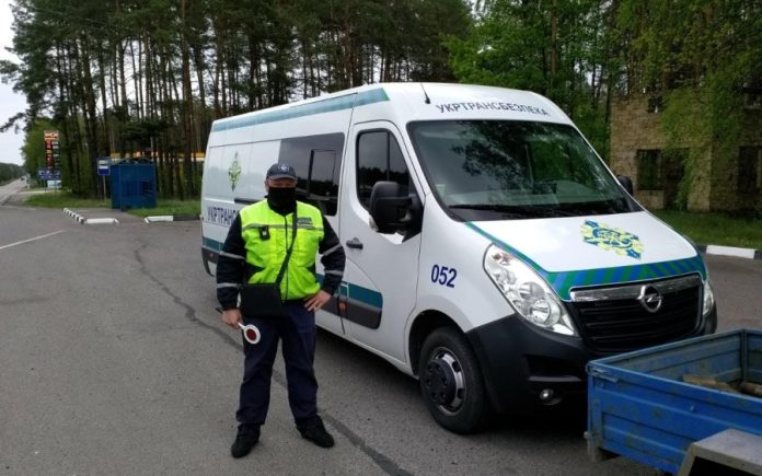 Корупційний скандал в Укртрансбезпеці: хабарі та вимагання в Черкаській і Хмельницькій областях