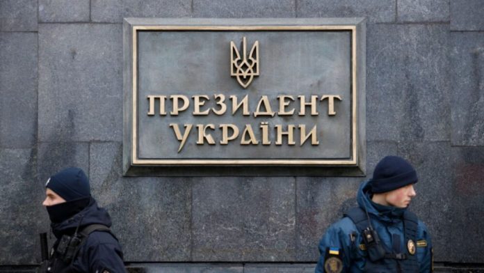 Мирний трек у пріоритеті: Банкова коригує інформаційну стратегію