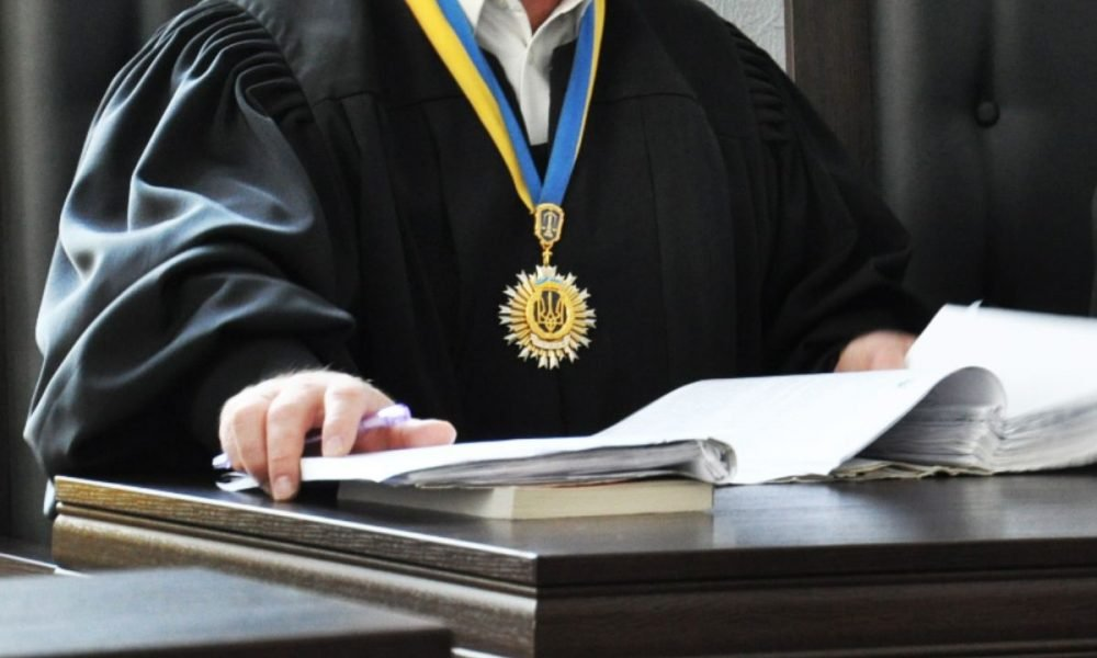 Готівка, нерухомість і новий автомобіль: що задекларував суддя Сергій Рейті