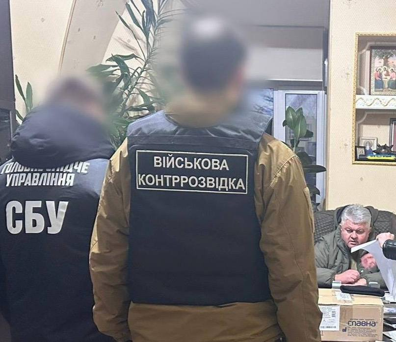 Квартира в Одесі, котедж під Києвом і BMW: нова справа проти головного психіатра ЗСУ