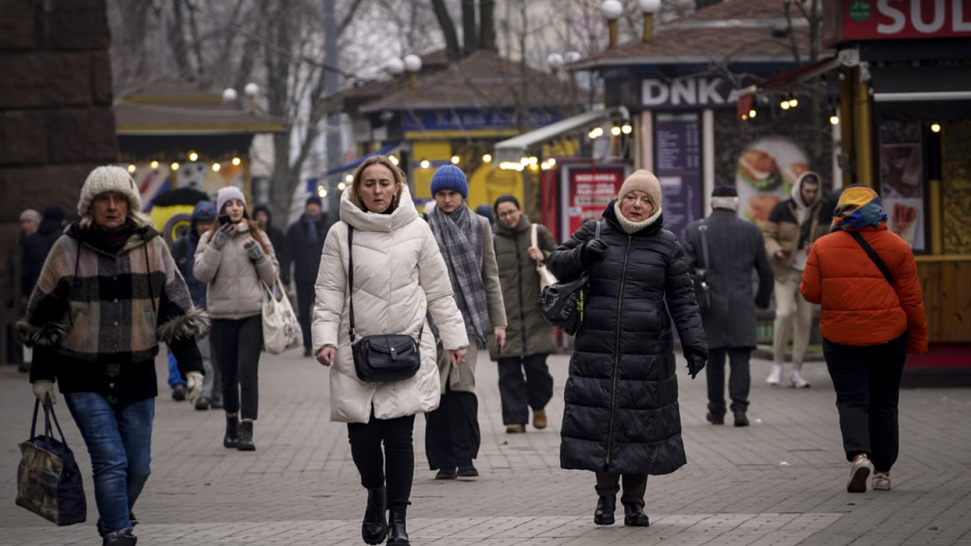 Хмарно та мокро: прогноз погоди на вівторок по регіонах