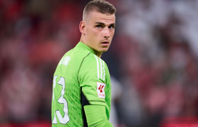 Інтер проявляє інтерес до українського голкіпера Андрія Луніна