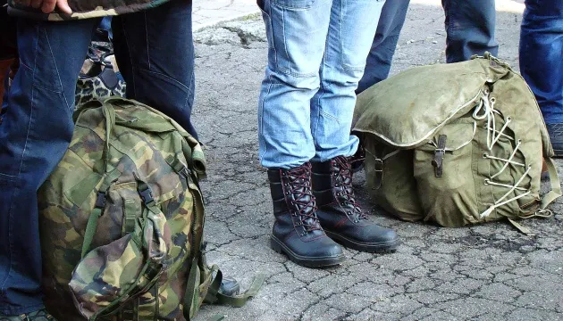 У Росії формують списки «добровольців» із боржників та студентів через дефіцит контрактників – ГУР