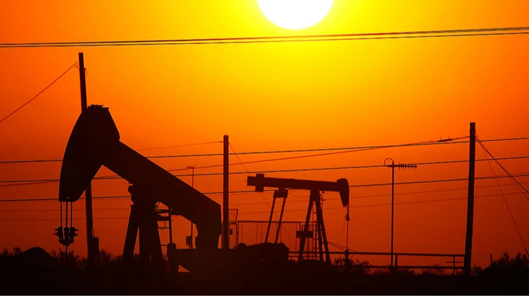 Нафта різко подорожчала до максимуму з 2022 року: що штовхає ціни вгору