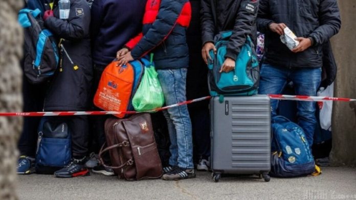 Депортація українців з США та ЄС: наслідки та мобілізаційні ризики