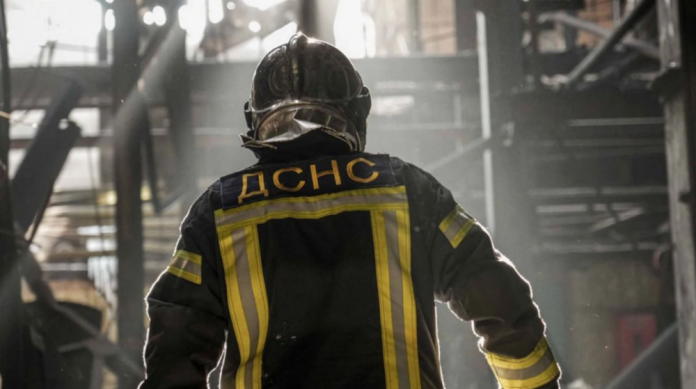 Ексслужбовець ДСНС підозрюється у зловживанні посадовими повноваженнями