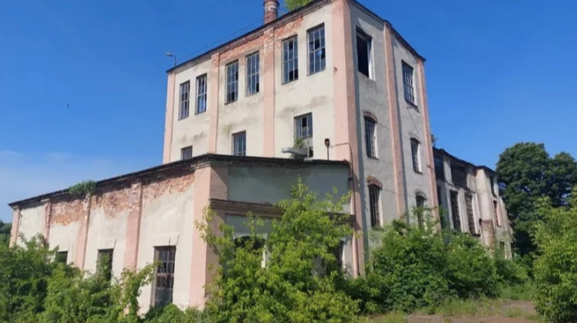 Непрацюючий 17 років завод на Вінничині продали за мільйон новому власнику