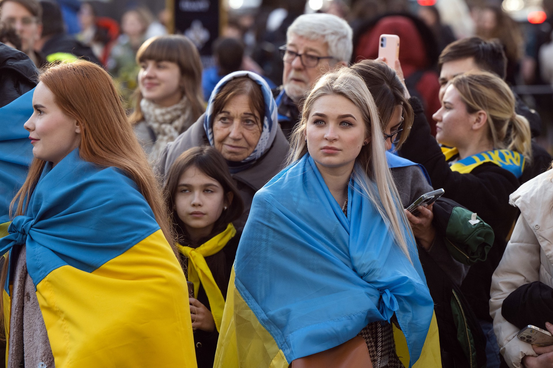 Відбитки пальців і нові перевірки: що зміниться для українців у Німеччині
