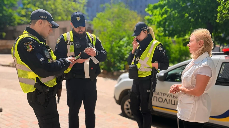 Депутатку від «Слуги народу» оштрафували після відео з 11-річною донькою за кермом авто