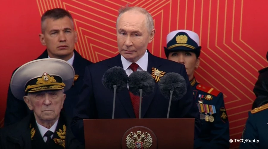 “Наша справа права”: Путін на параді 9 травня прив’язав війну проти України до “перемоги над нацизмом”
