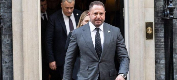 Андрій Єрмак може залишити Україну через розслідування НАБУ