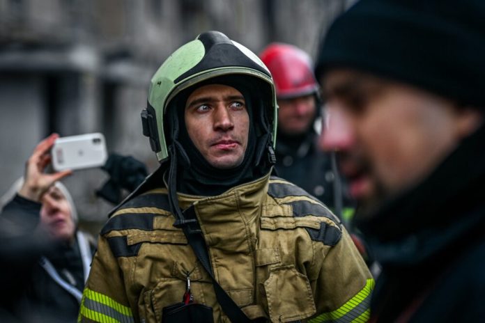 Масштабна атака на Київ: ДСНС ліквідує наслідки ударів по всіх районах