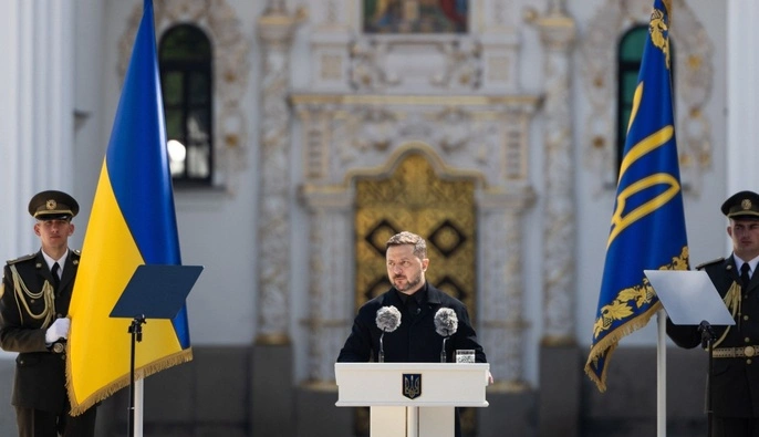 «Герої будуть вписані назавжди»: Зеленський оголосив про новий закон у День Конституції