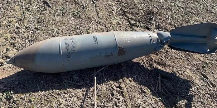 Атака на житлові райони Харкова: російські війська скинули авіабомбу
