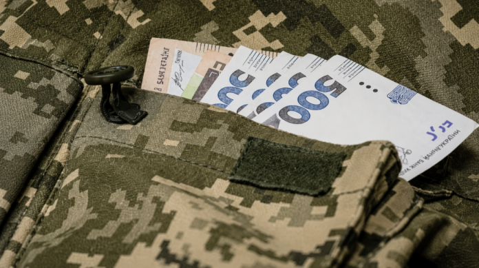 Нова система контрактів у ЗСУ: уряд переглянув правила служби та виплат