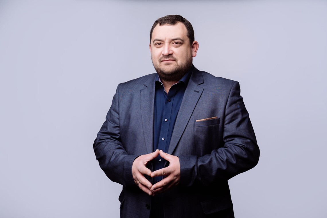 Скандальний нардеп опинився в ізоляторі: НАБУ затримало Кузьміних у справі про хабар