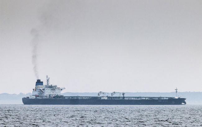 Британія зупинила танкер РФ у Ла-Манші: удар по «тіньовому флоту» Кремля