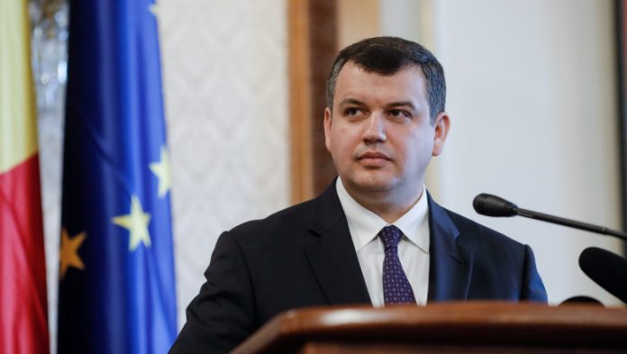 Відмова від українського громадянства: новий прем'єр Румунії розкрив деталі