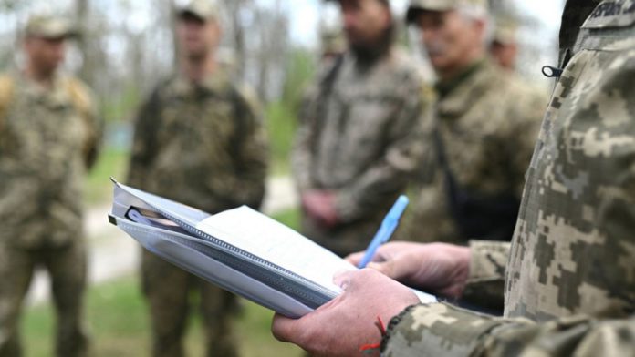 ЄС розглядає можливість обмеження тимчасового захисту для українських чоловіків призовного віку