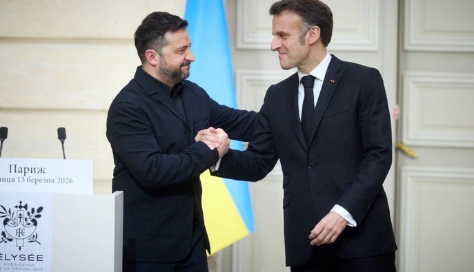 Зеленський у Парижі: Макрон збирає союзників заради нового щита для України