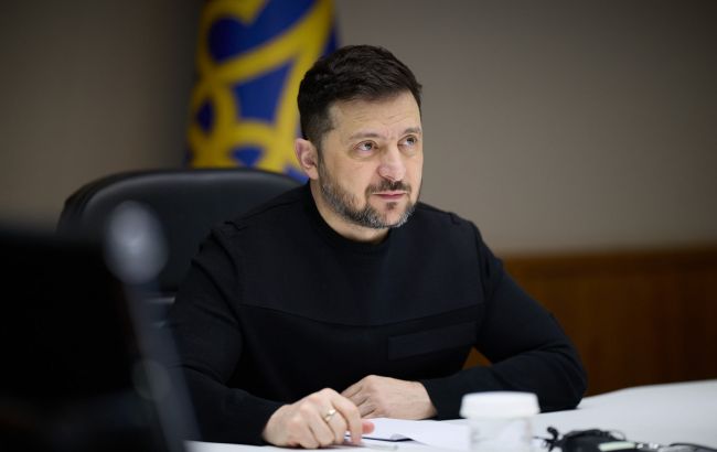 Зеленський провів закриту нараду з командирами корпусів