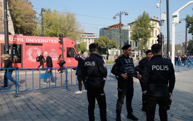 У Стамбулі тисячі людей протестували проти саміту НАТО
