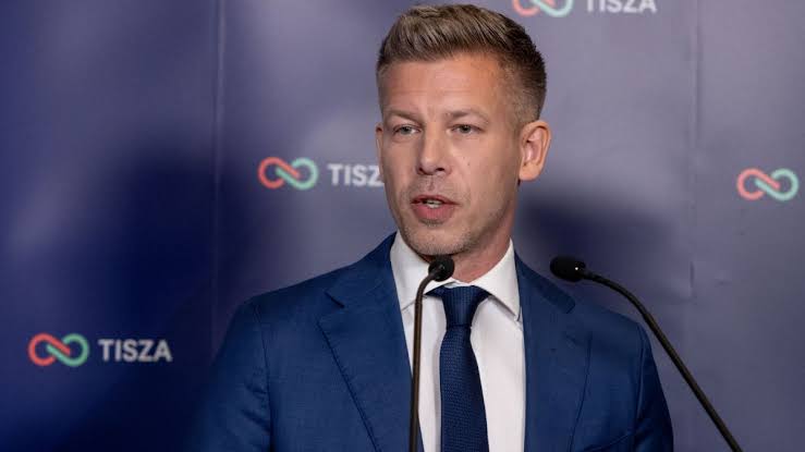Мадяр запускає перезавантаження Угорщини: президента хочуть усунути через зміни до Конституції