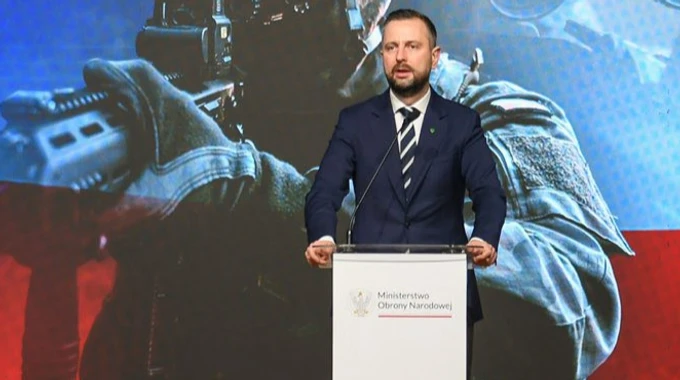 «Краще над Києвом, ніж над Варшавою»: глава Міноборони Польщі різко відповів критикам Patriot для України