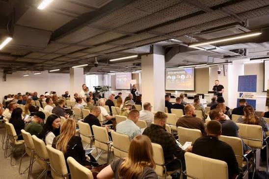 Від окопів до владних кабінетів: в Одесі відкрили унікальну Школу публічної політики для ветеранів війни
