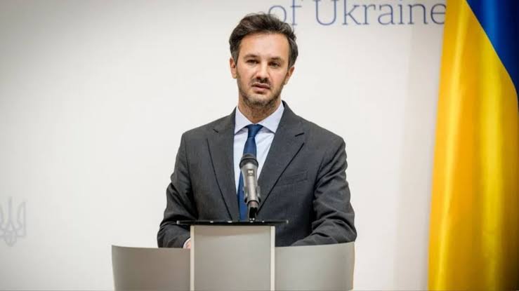 Дипломатичні треки миру: Україна опрацьовує п'ять форматів припинення вогню та чекає на кроки Москви